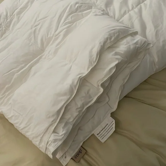 Coop sleep goods down alternative adjustable comforter panels king - Picture 3 of 5